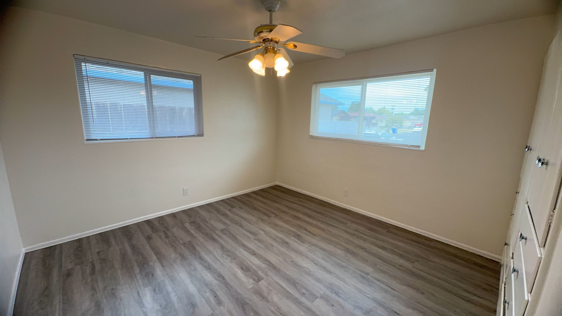 418 W Lupton St – photo 4