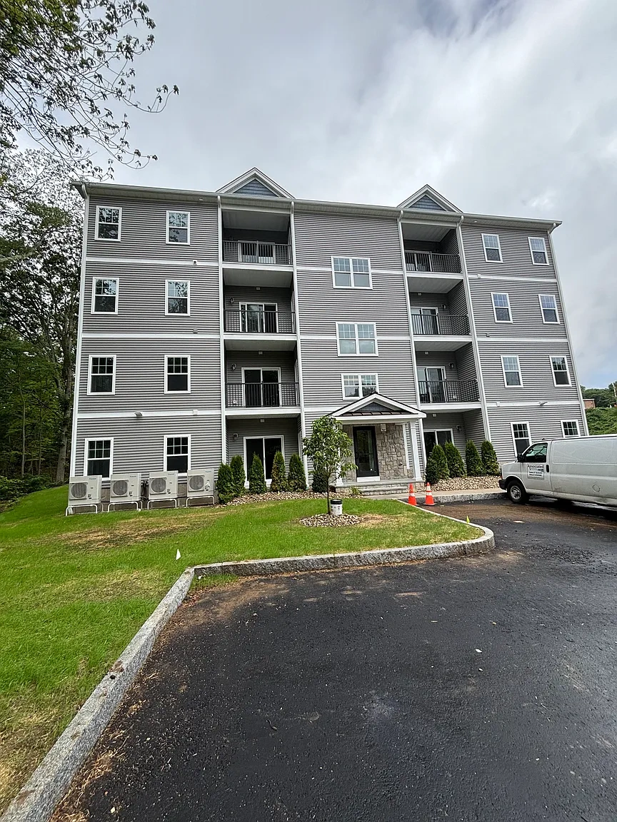 brookview apts – photo 2