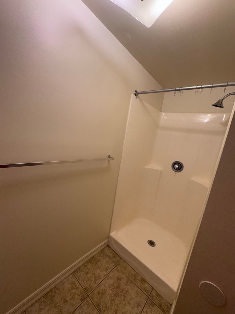 215 Cornish Dr unit 1-110 – photo 4