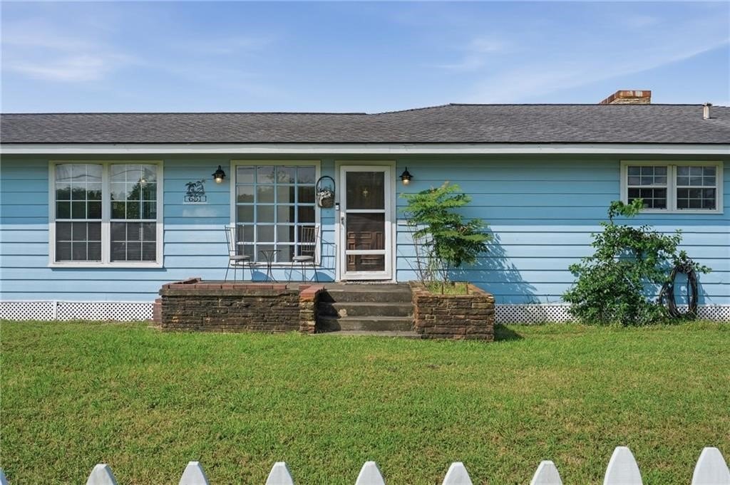 651 W Wilson Ave – photo 4