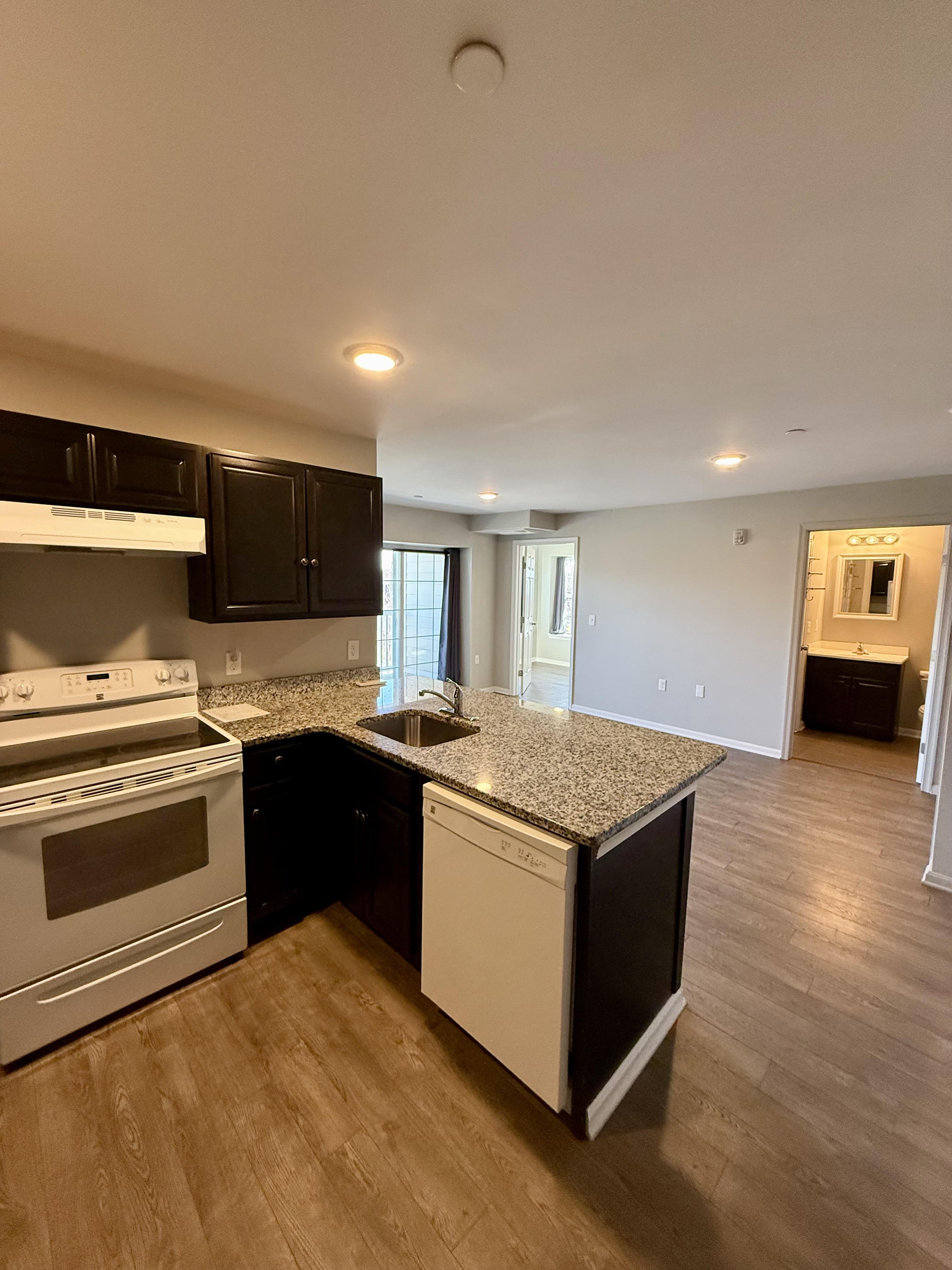 460 Main St unit 1000 B – photo 2