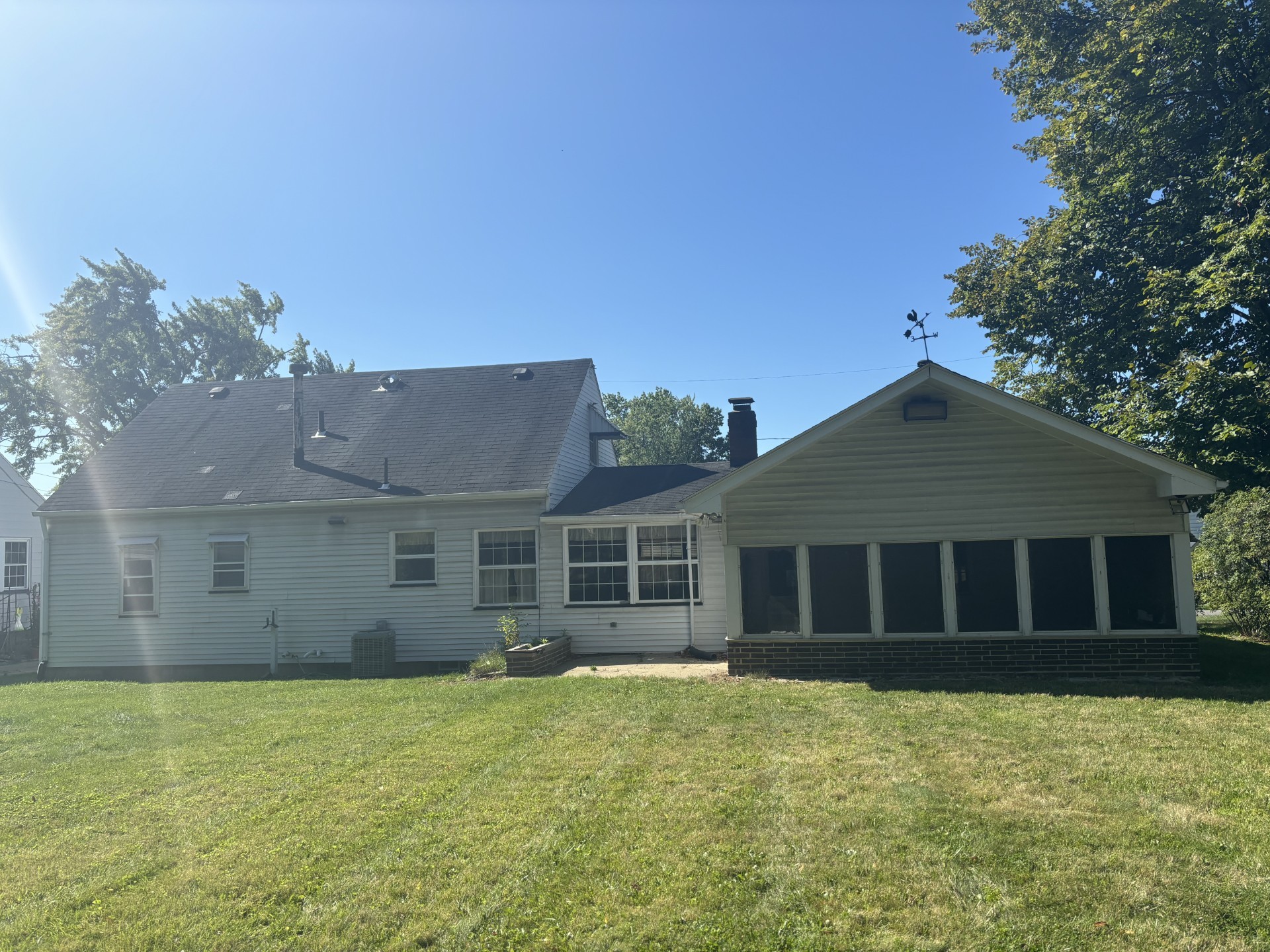 412 Joan Ave SE – photo 2