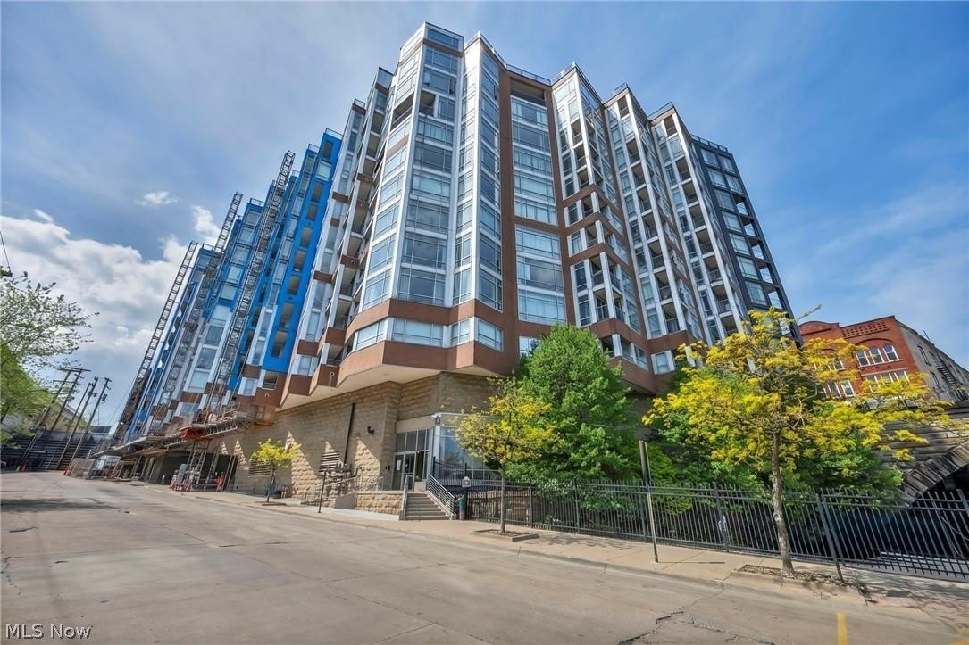 2222 Detroit Ave #409 – photo 2