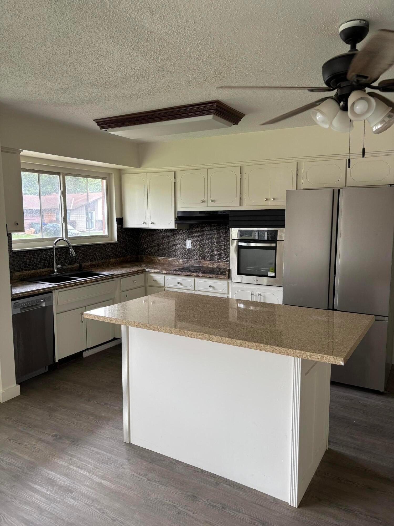 4900 Kresge Dr – photo 4