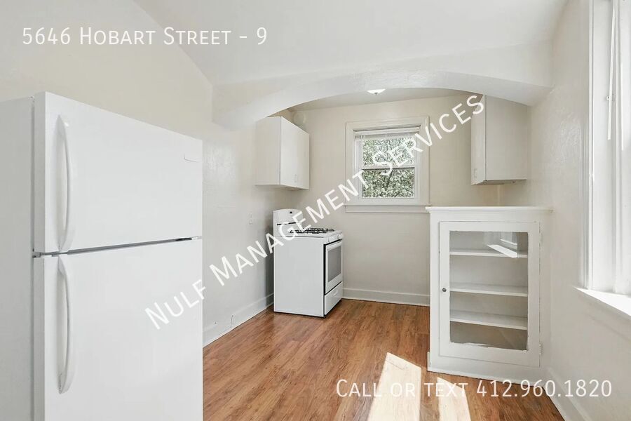 5646 Hobart St – photo 1
