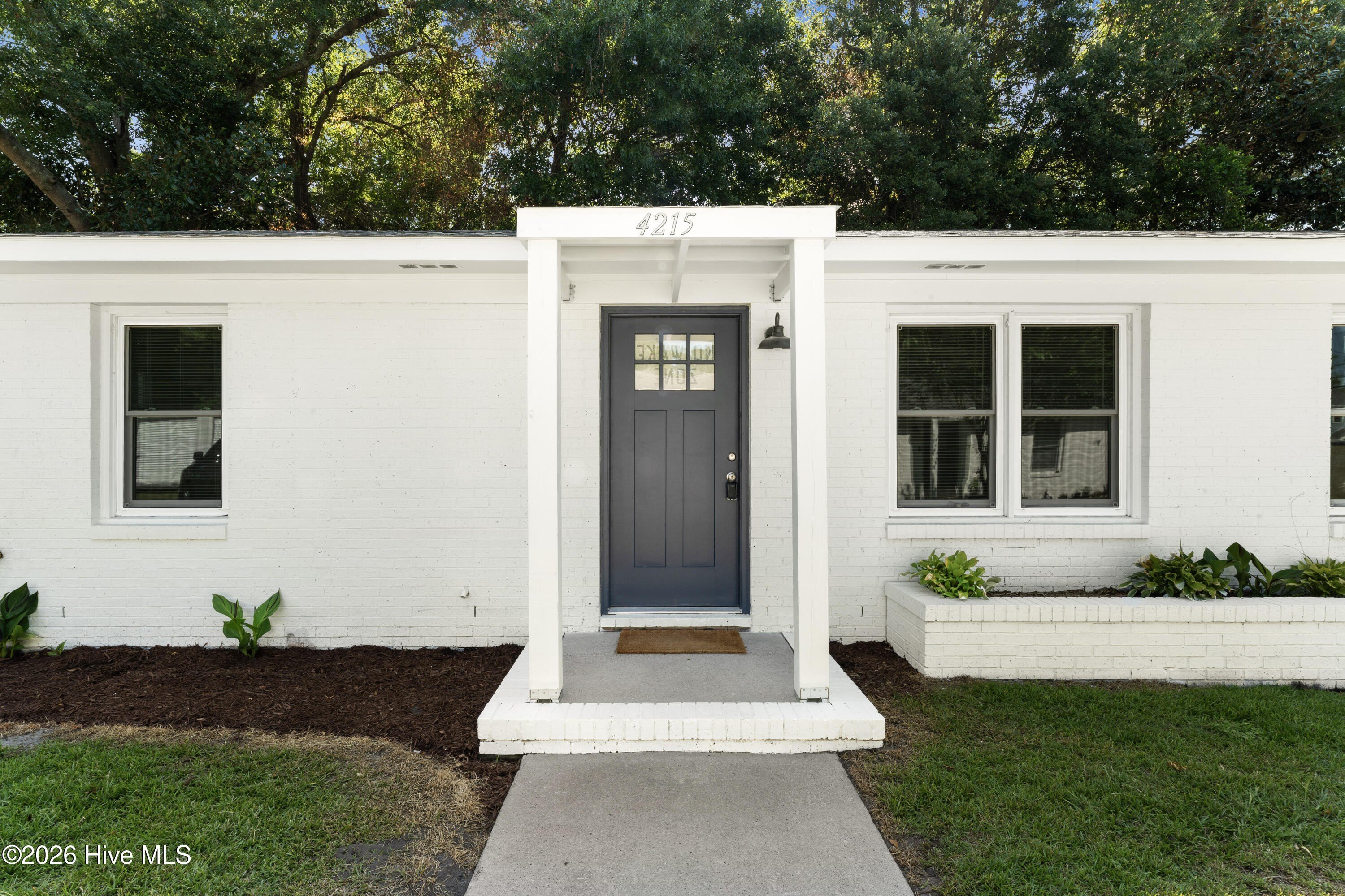 4215 Peachtree Ave – photo 2