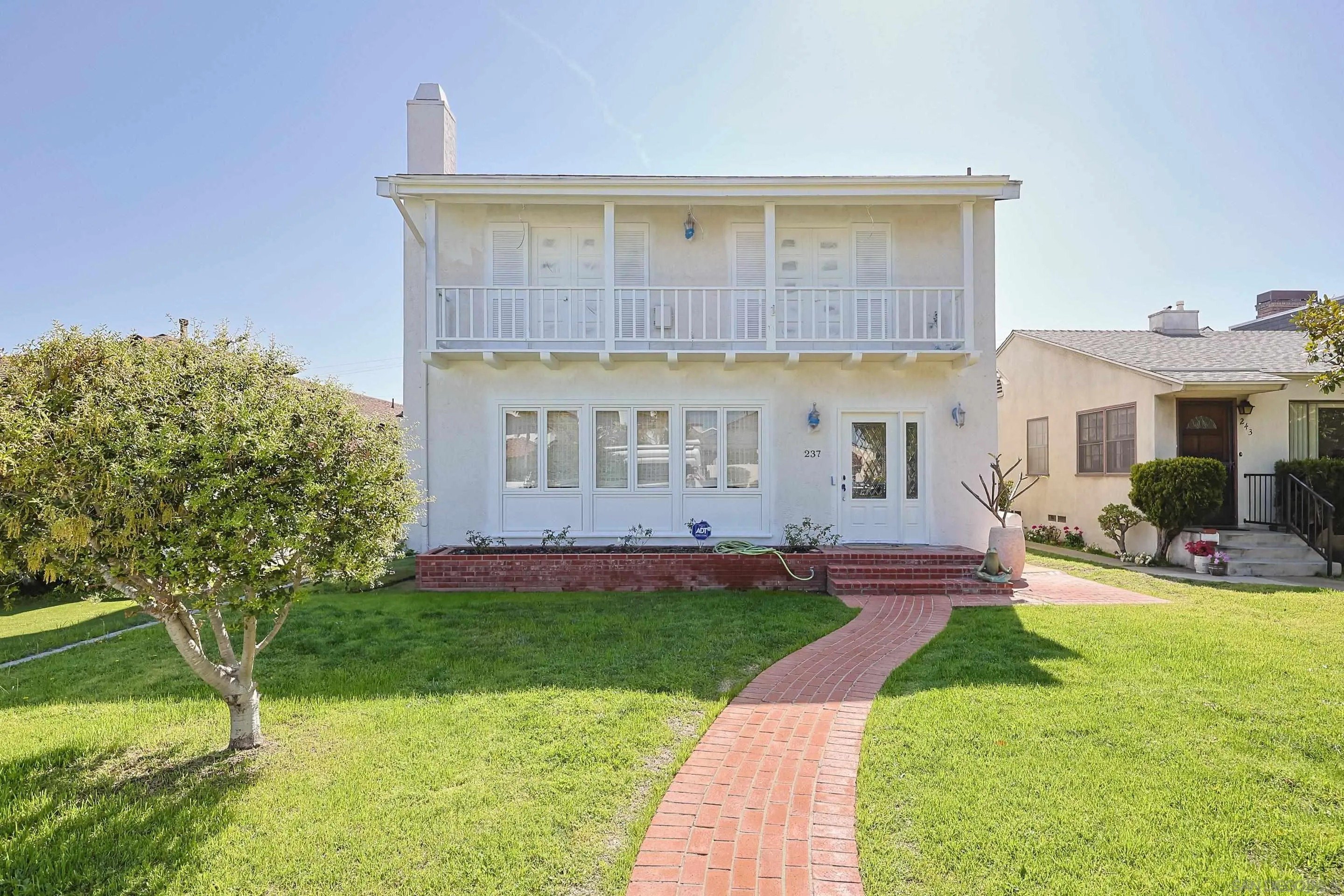 237 E Ave – photo 1