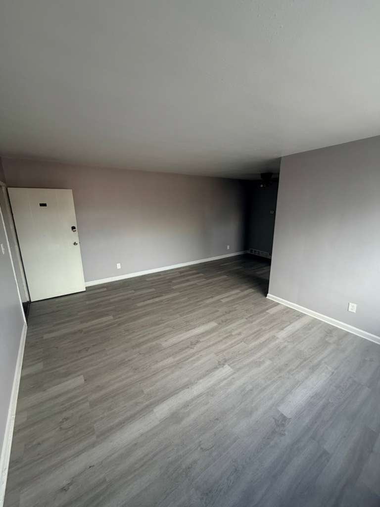 13975 Superior Rd unit 208 – photo 5