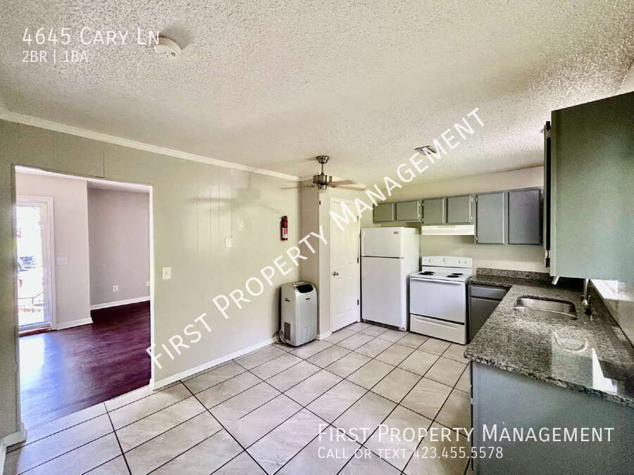 4645 Cary Ln – photo 1