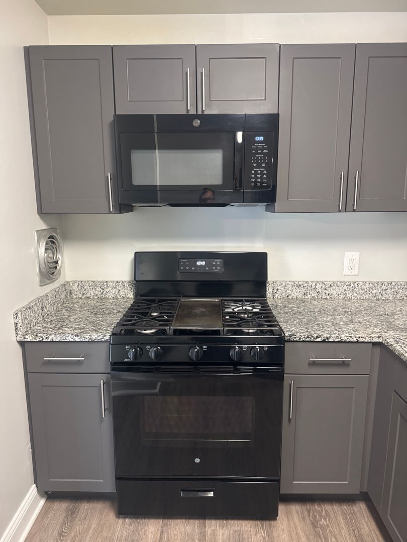 3331 Hewitt Ave unit 3331 #103 – photo 4