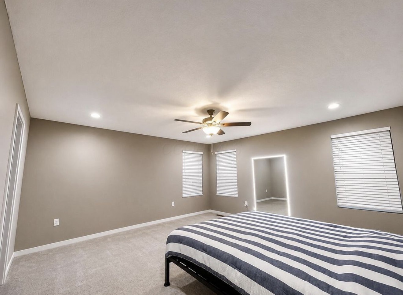 8180 Rhoderick Cir – photo 2