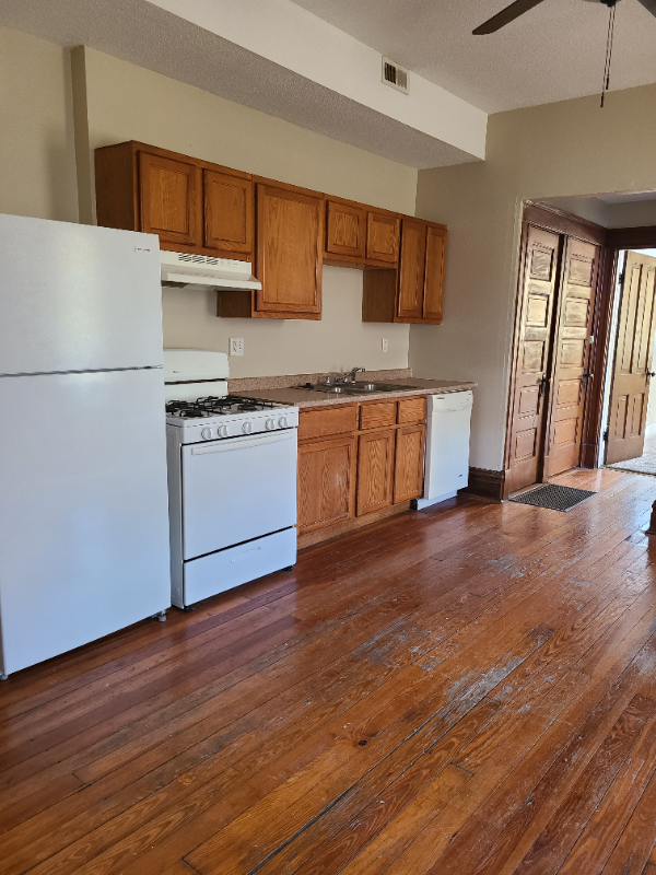 1938 Winnebago St unit 2F – photo 5