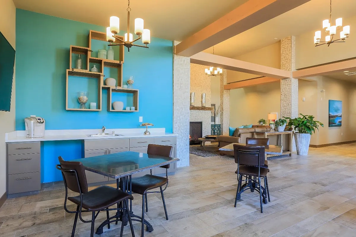 Axis Apartments – photo 2