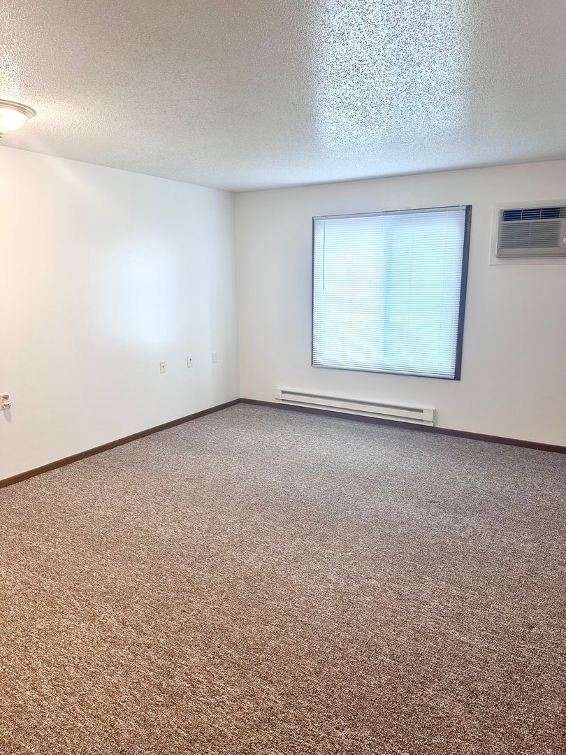 902 N 14th St unit 02 – photo 4