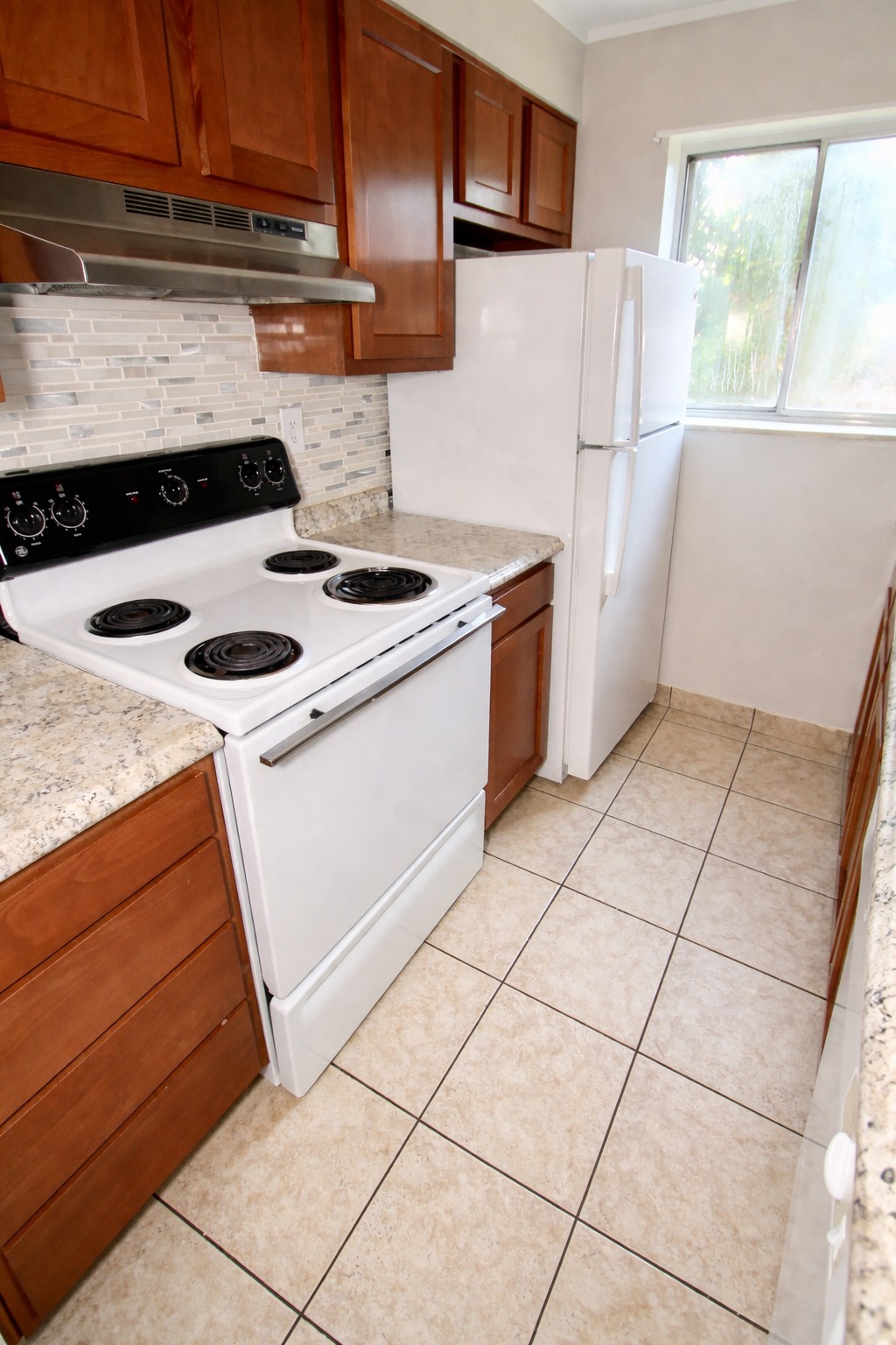 140 W Walnut St unit 935 – photo 5