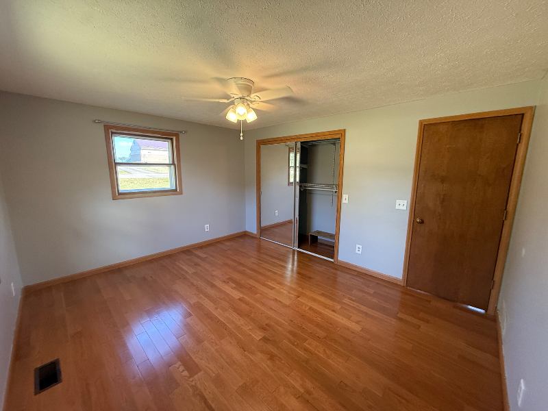2315 Manchester Ave SW unit 1/2 – photo 5