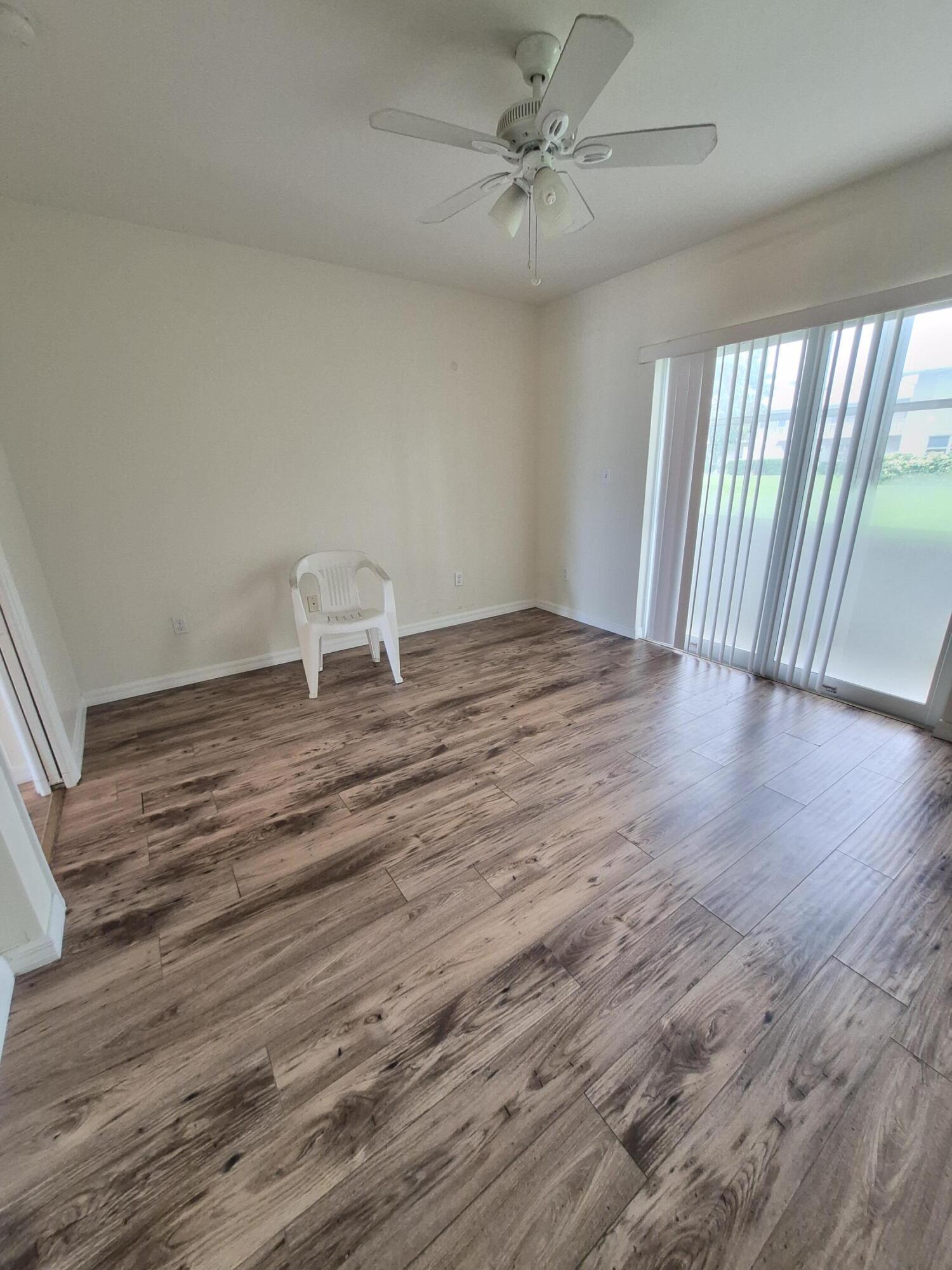 27 Easthampton E unit B – photo 4