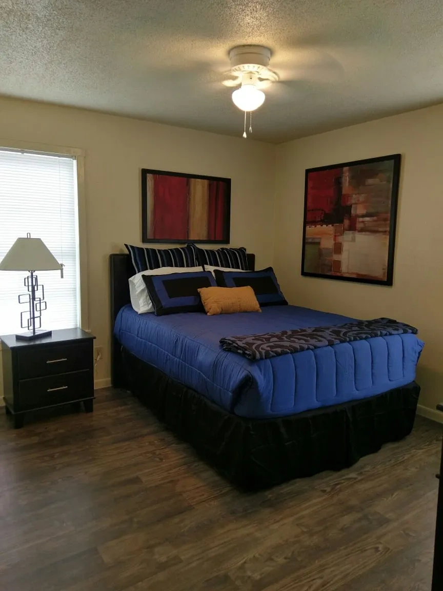 Colony Apartments – photo 1