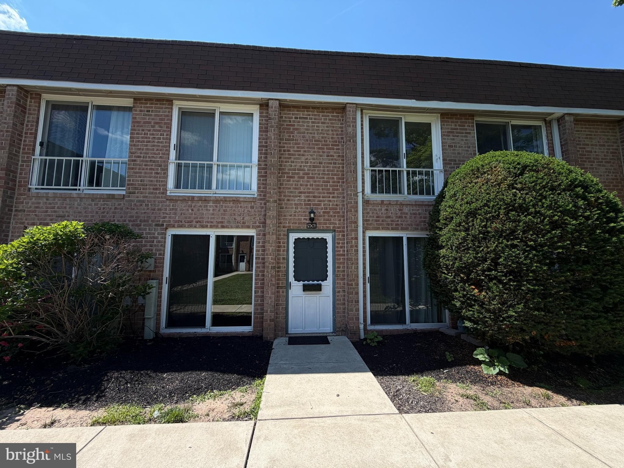 406 Brandywine Ct – photo 1