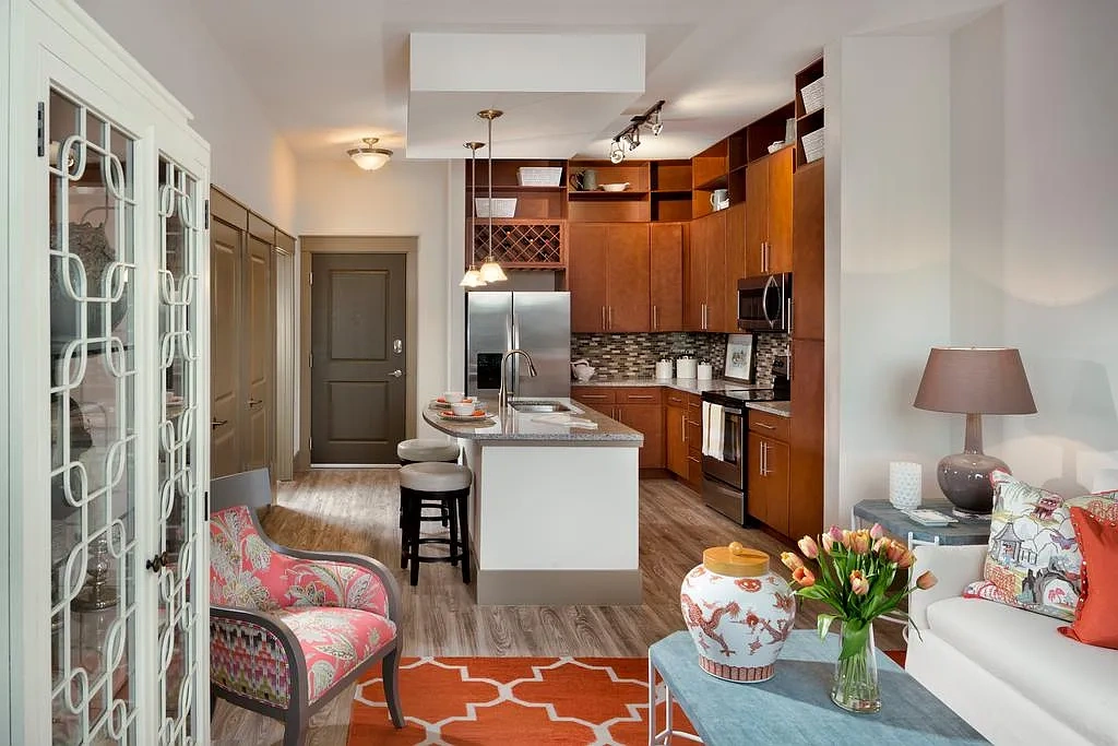 Varela Westshore Apartments – photo 3