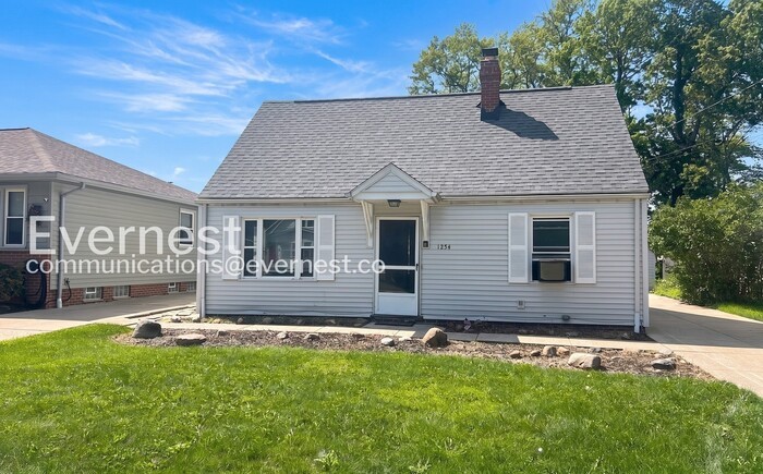 1254 Elmwood Rd – photo 1
