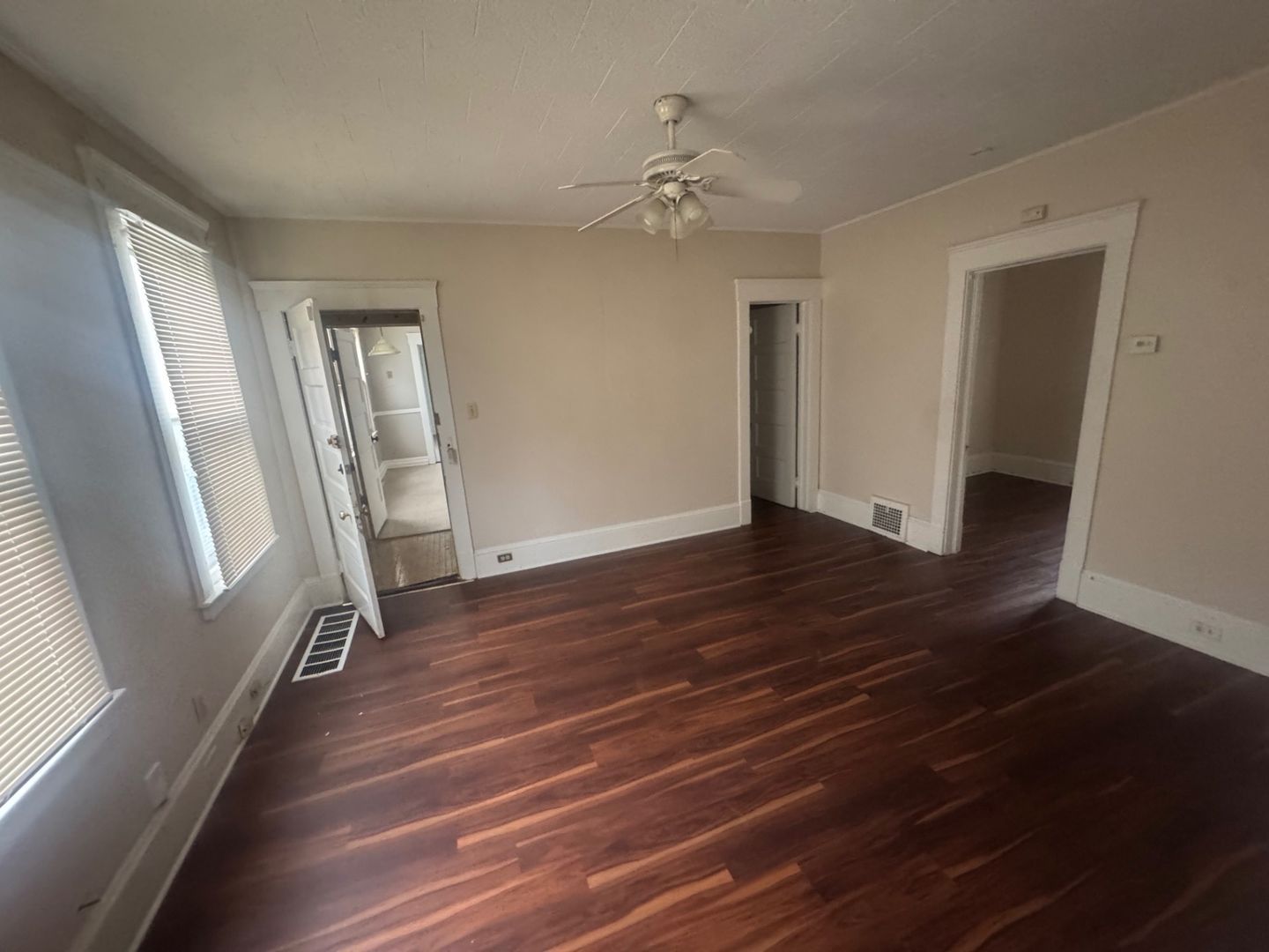 6401 Gertrude Ave unit Front Unit – photo 5