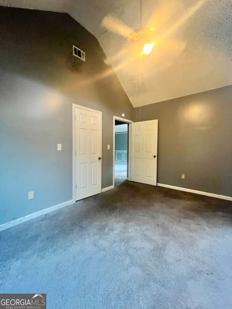 460 Elm St – photo 4