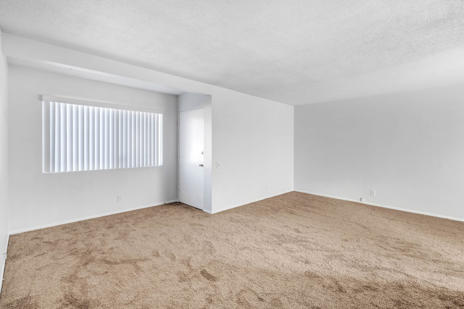 1551 E Date St unit 10 – photo 4