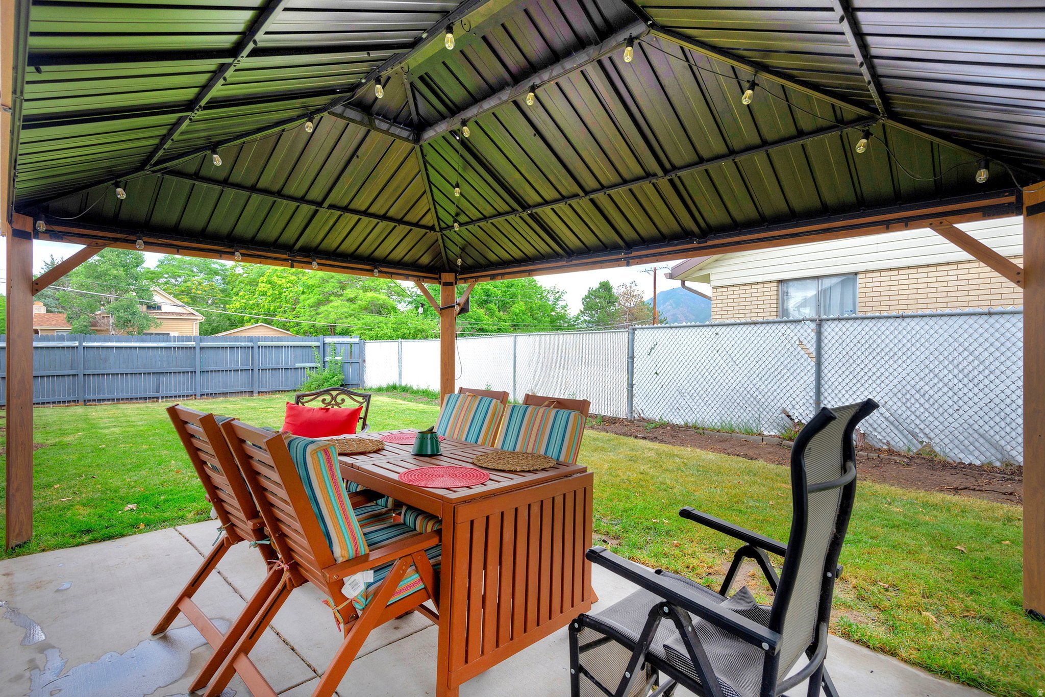 4901 S Laura Dr – photo 3