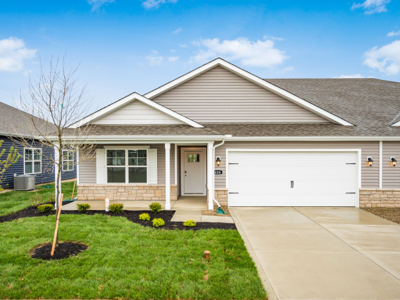 426 Emily Dr – photo 1