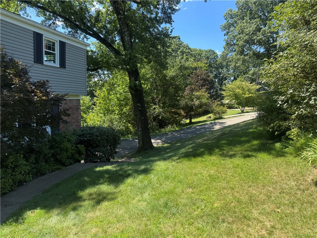 209 Grandview Dr S – photo 2