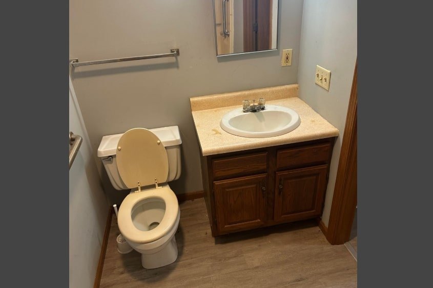 145 Lincoln St – photo 3