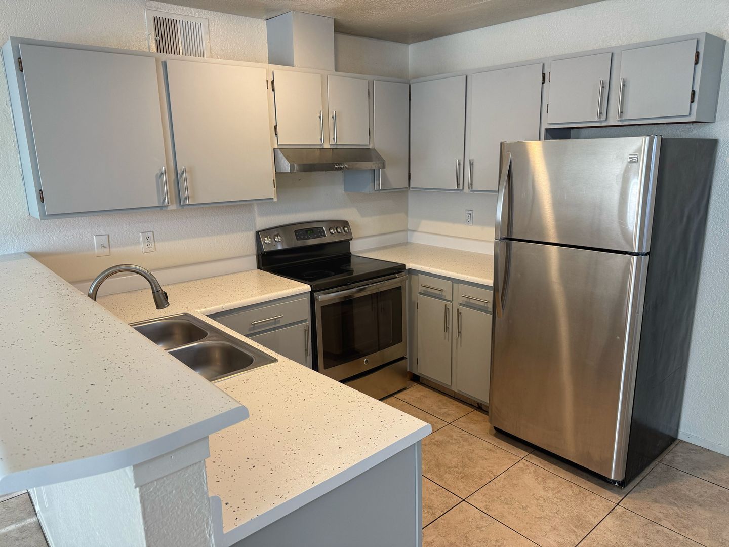 4160 E Tonopah Ave unit 4160 Tonopah 115 – photo 1