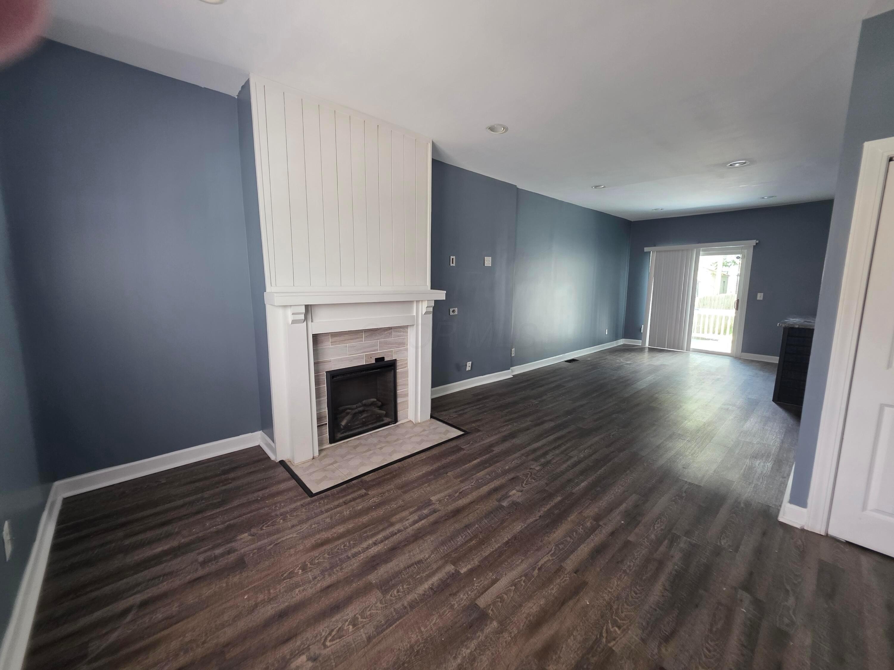 297 Johnson St – photo 2