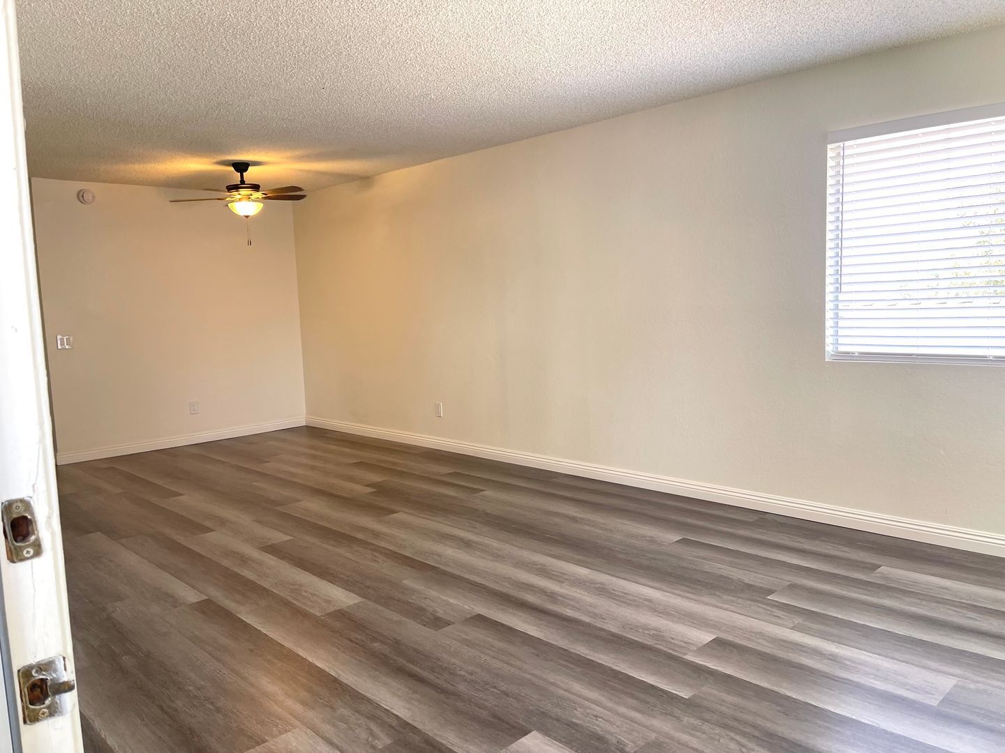 600 E Lugonia Ave unit C – photo 2