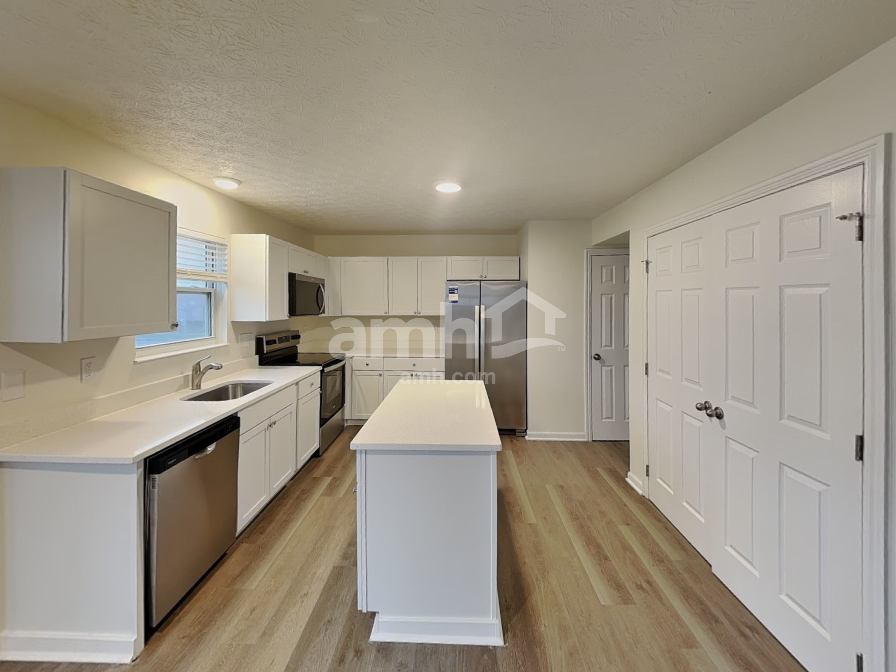 8331 Priestley Dr – photo 3