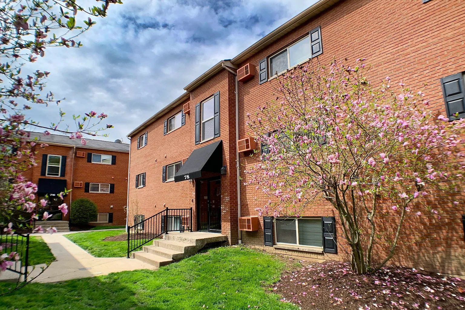 Crown Station Apartments – photo 3