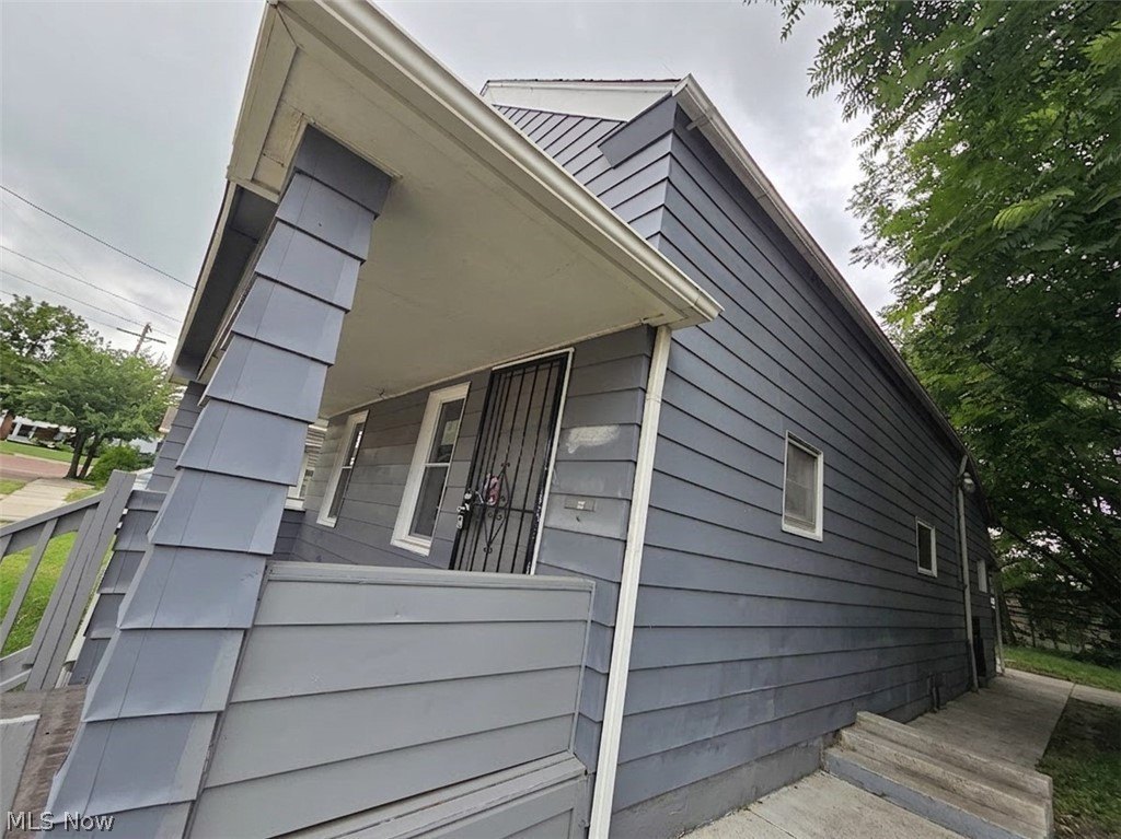 3454 E 73rd St – photo 3