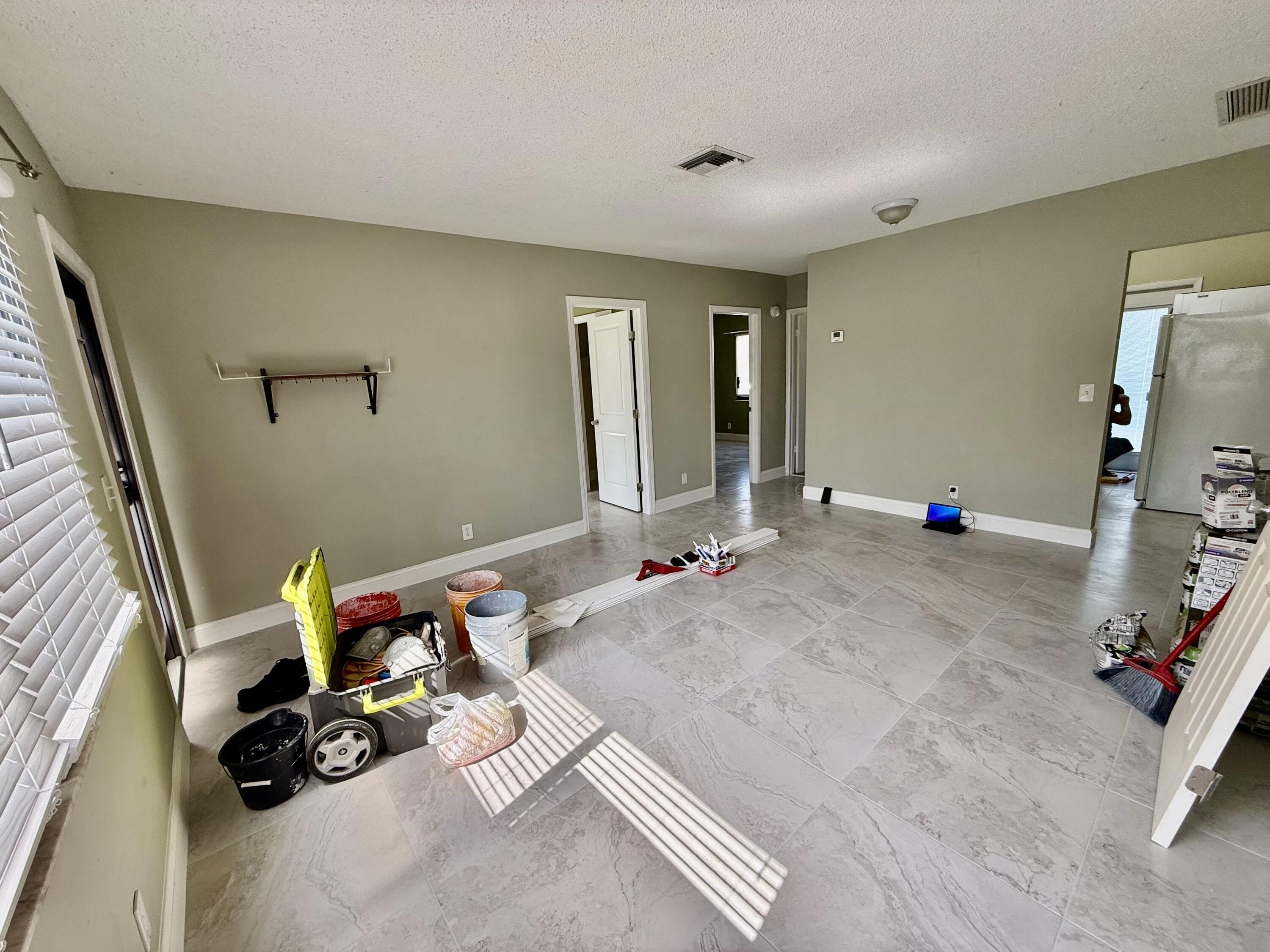 1691 W 26th St #1 – photo 1