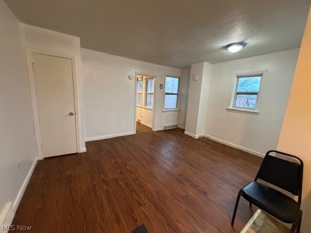 4885 Turney Rd – photo 3