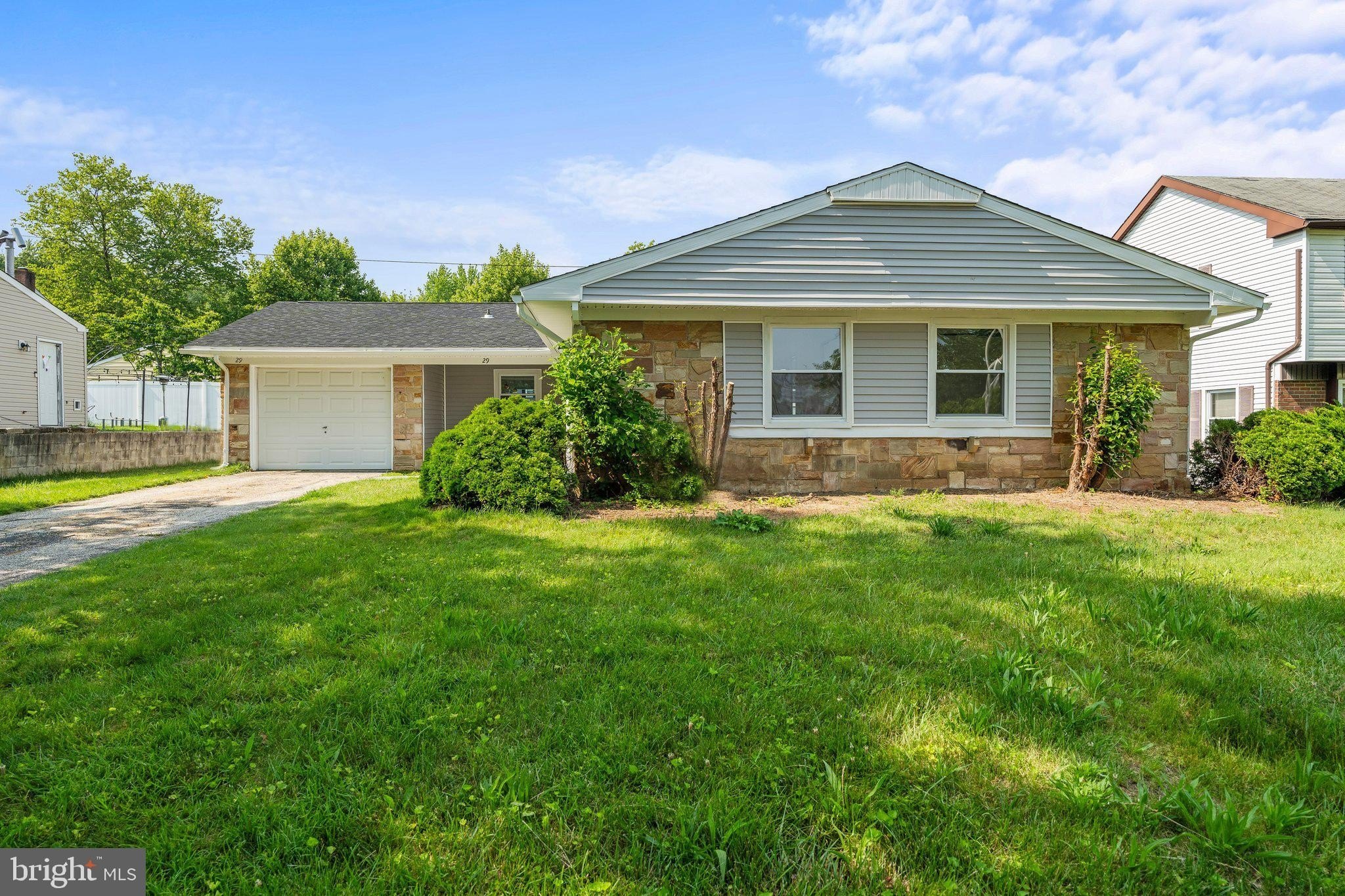 29 Hinsdale Ln – photo 2