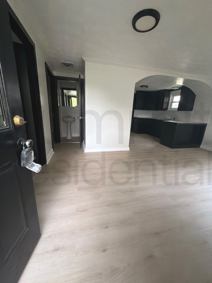 32 Market St – photo 1