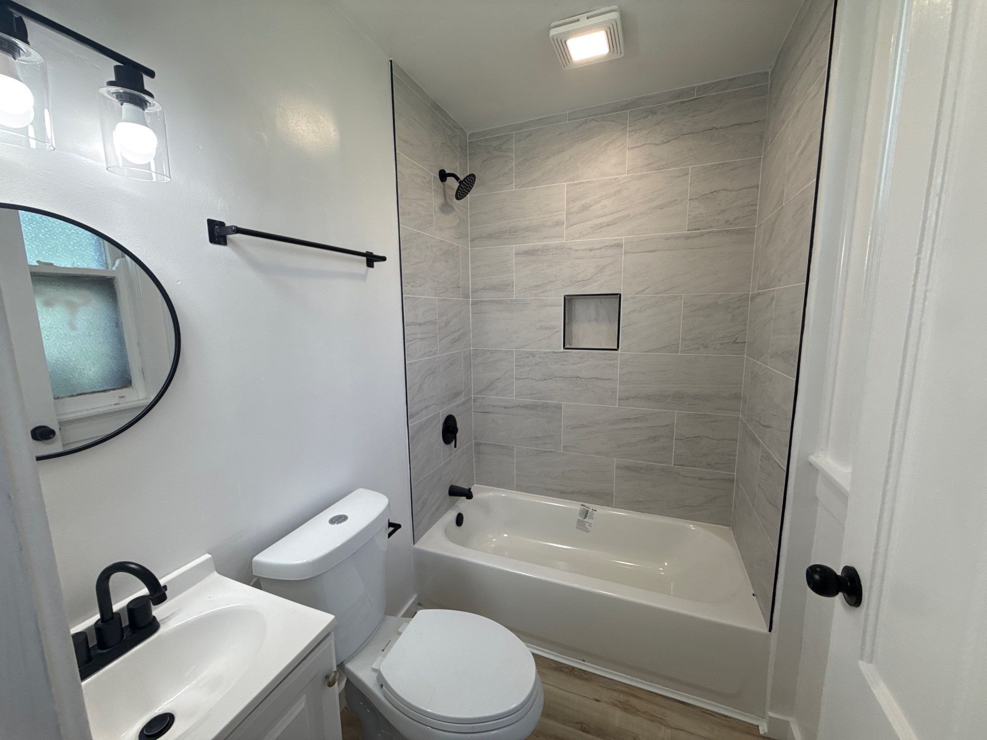 3935 N Bend Rd unit 1 – photo 2