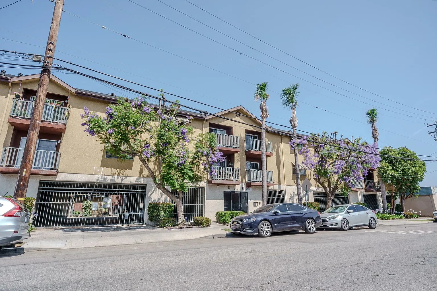 1362 Temple Ave. – photo 2