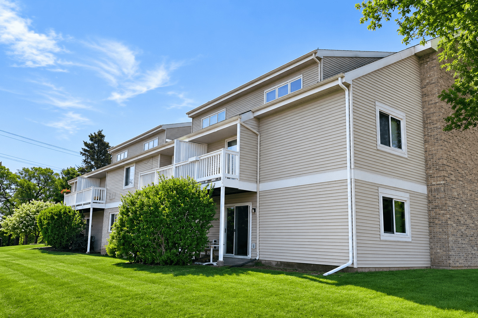 Tennyson Heights Apartments – photo 2