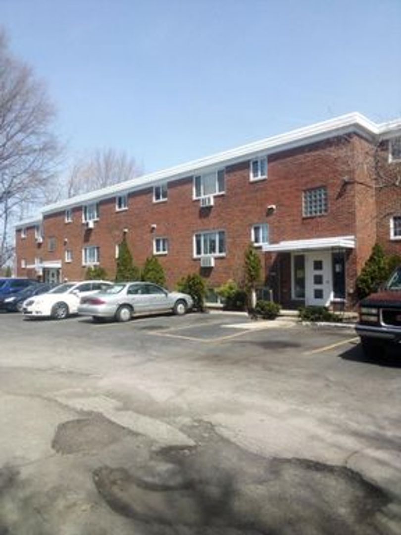 19007 Bella Dr unit A1 – photo 1
