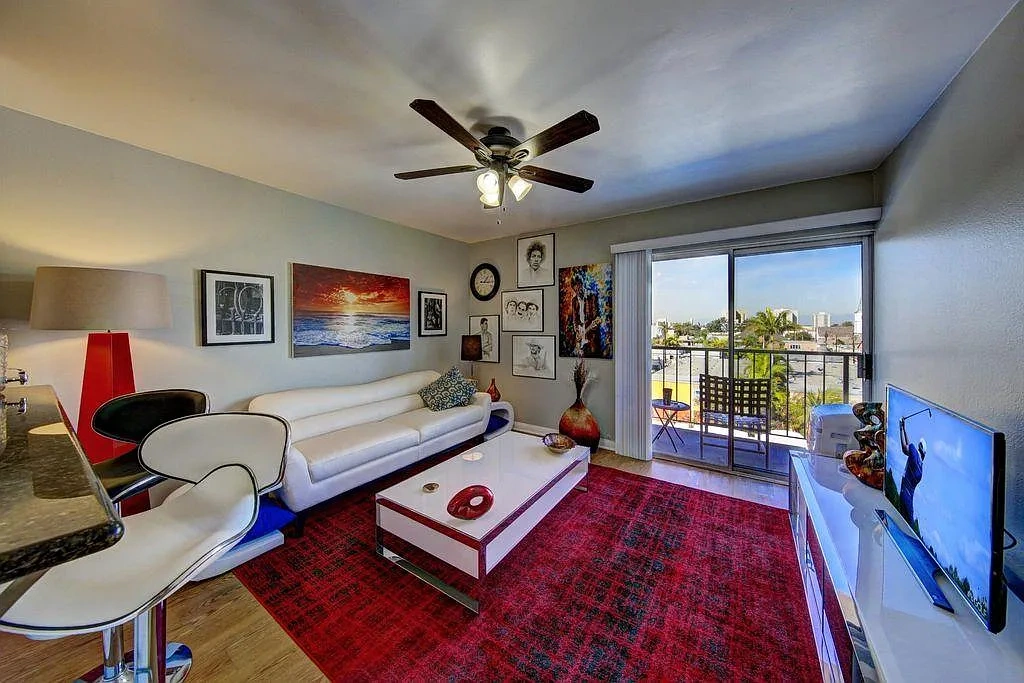 Linden Lofts Apartments of Long Beach – photo 3