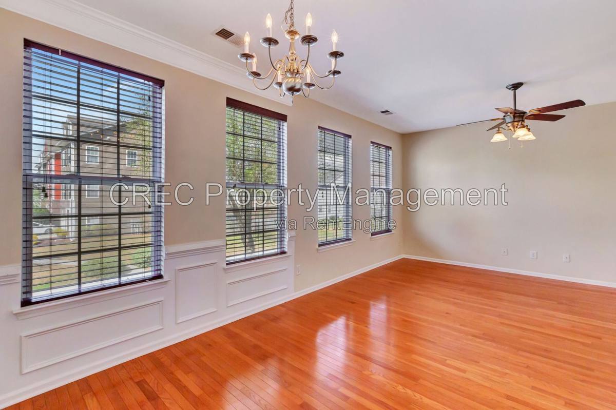 9161 Parlor Dr – photo 3