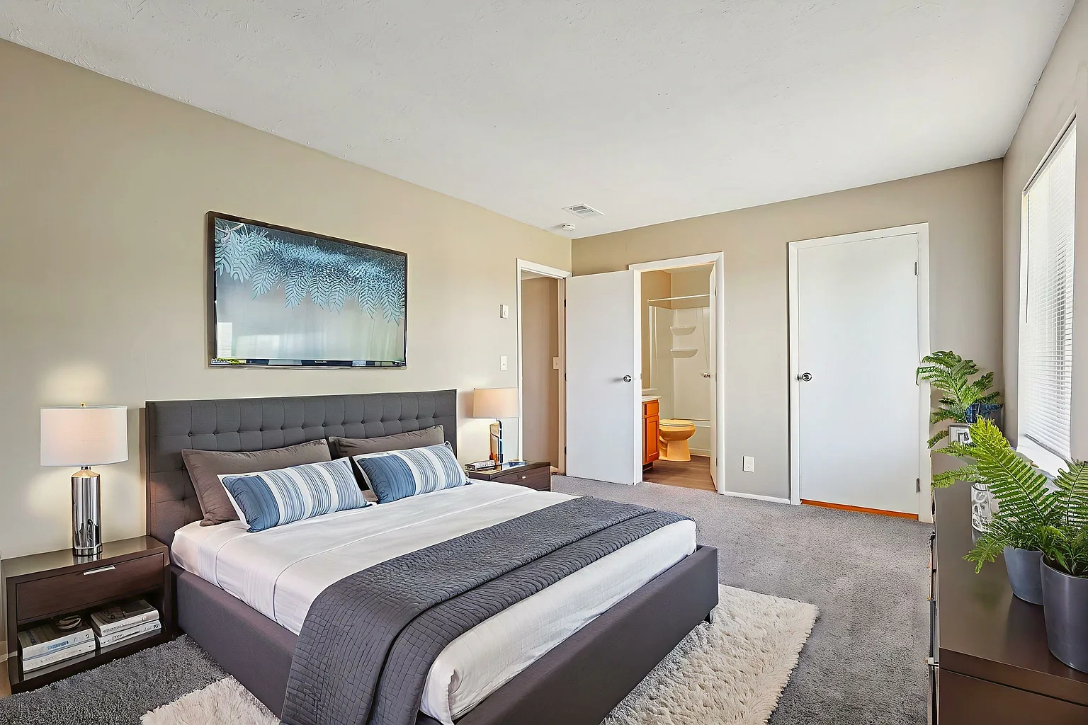Oakwood Apartments – photo 3