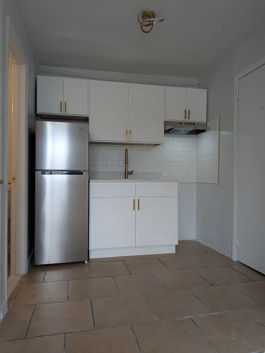 316 Eastern ParkWay – photo 4